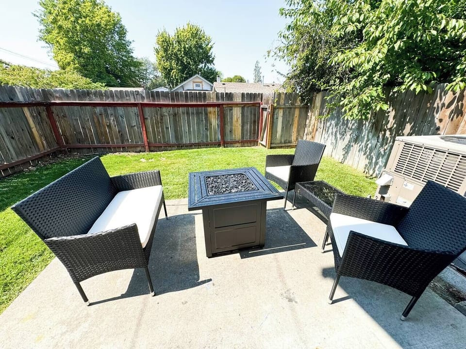 99606063-3cca-43af-b38c-69c339aeefa1