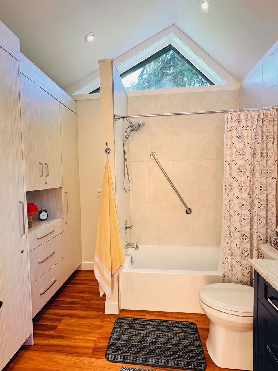 Bathtub & Shower