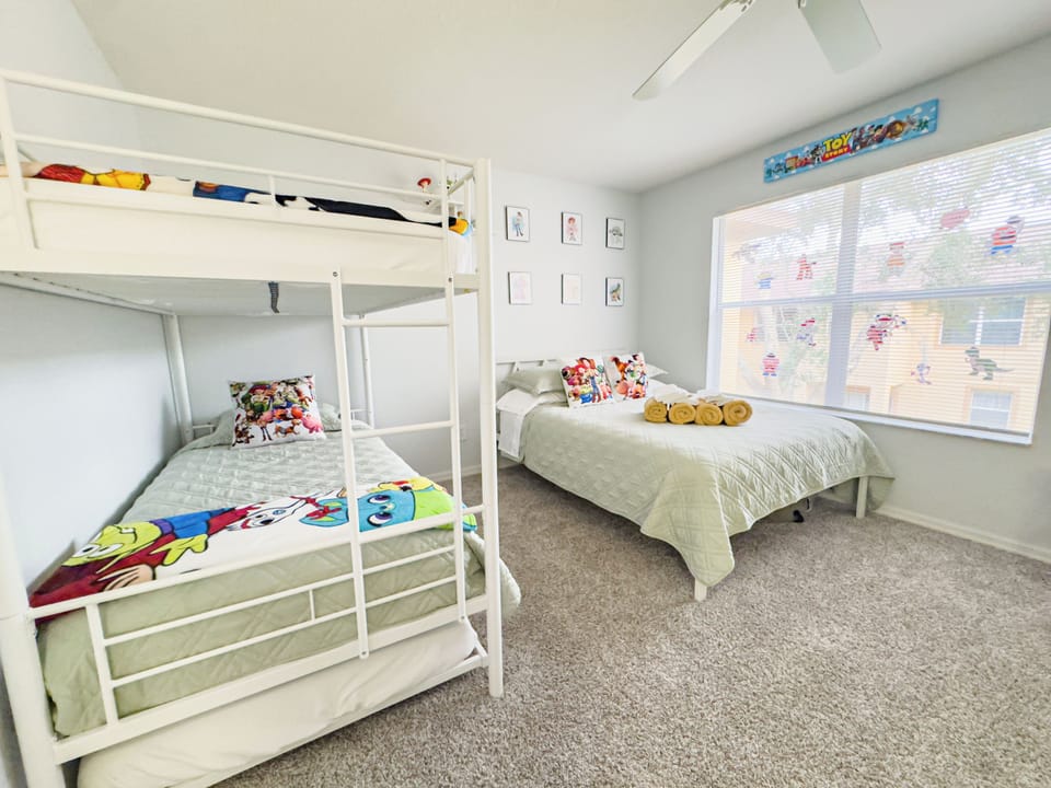 Alternate view of Family suite (Bedroom 3 upstairs)