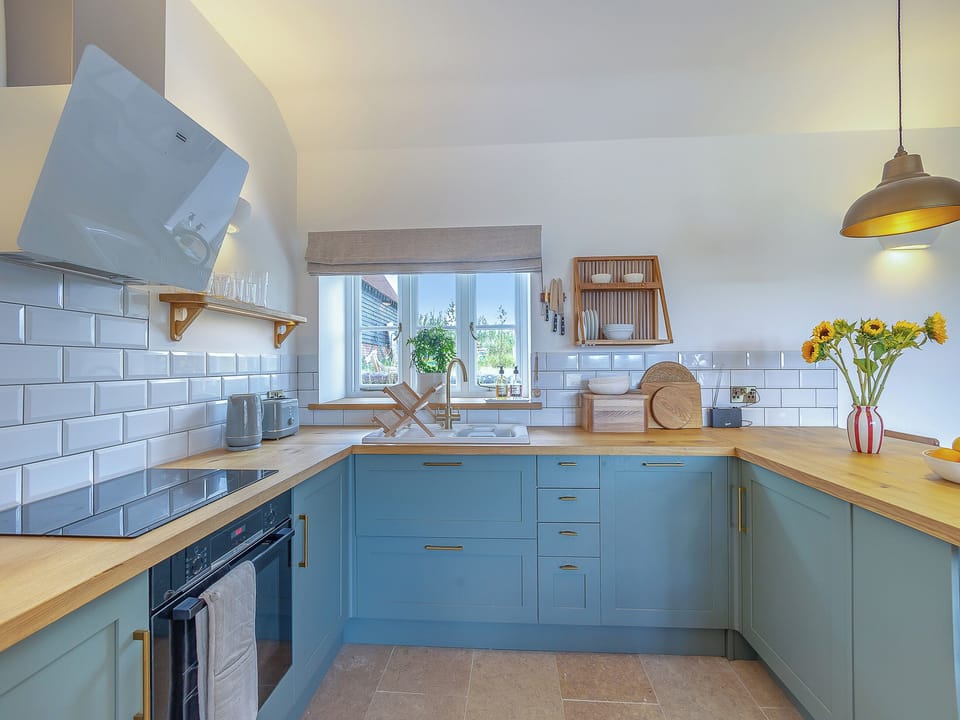 Kitchen/diner | Swallow - Woodsell Farm, Faversham