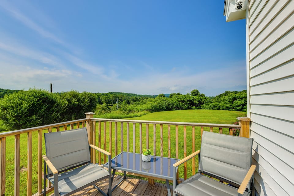 Granville Vacation Rental | 3BR | 2BA | 1,000 Sq Ft | 5 Steps to Enter