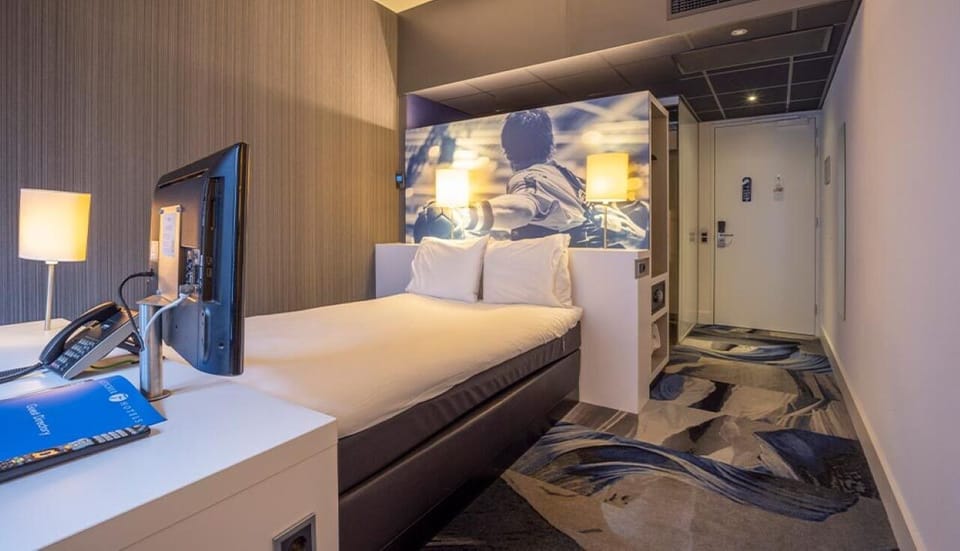 Unit with 1 Double Bed