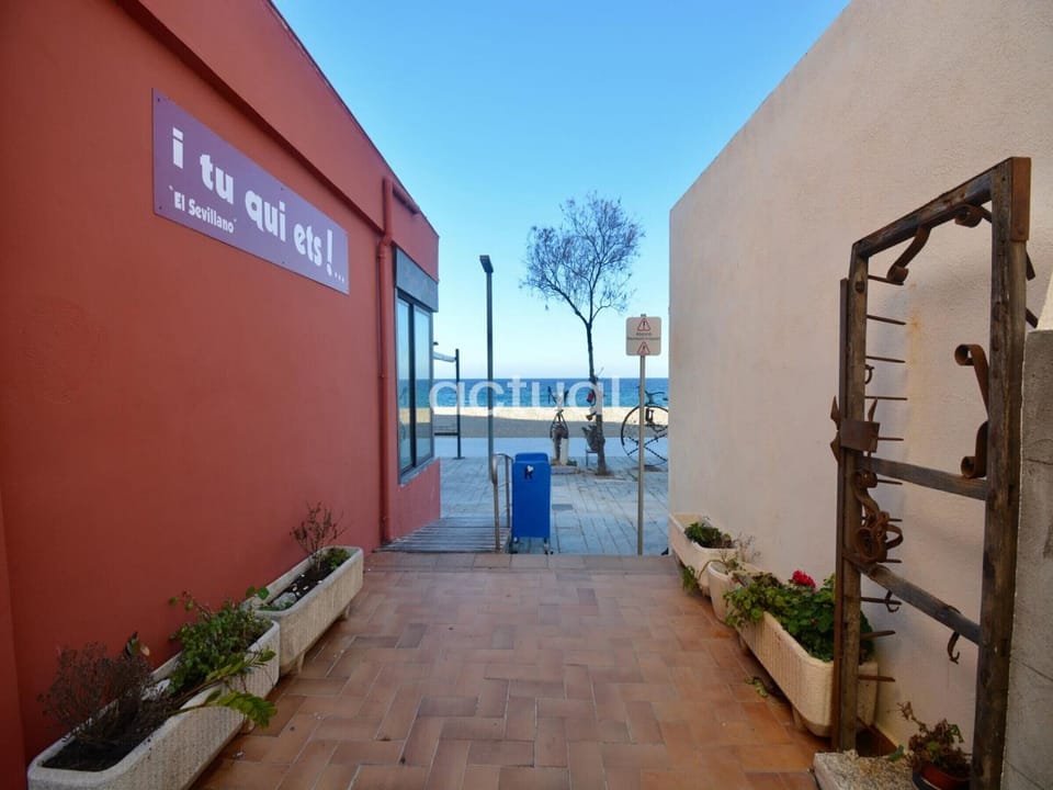 Beach/ocean view