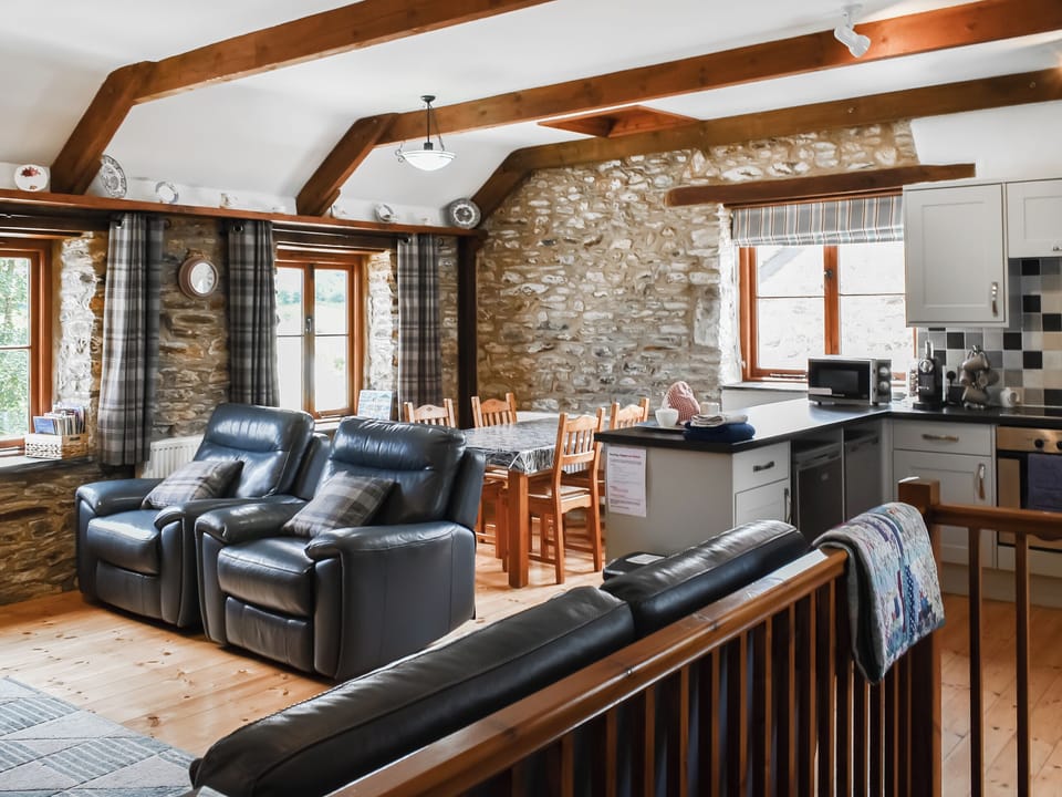 Open plan living space | Clover - Tregolls Farm Cottages, St Breock
