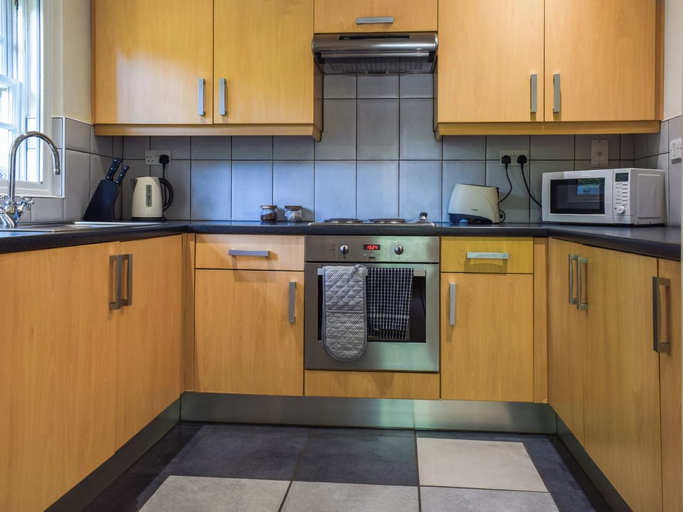 Kitchen | The Coach House Flat 1 - The Coach House, Tetsworth, near Oxford