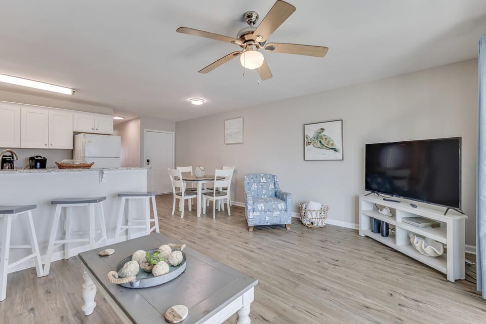 See Ya Soon-large-012-038-Main Living Area  Kitchen-1500x1000-72dpi