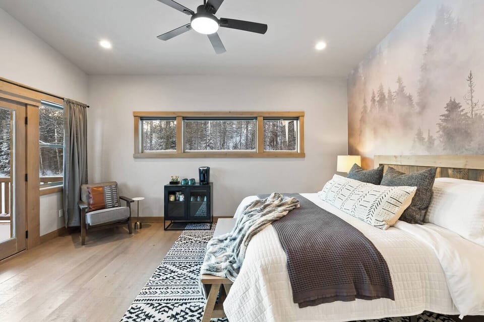 Top floor Master Bedroom with King bed, coffee bar and seating