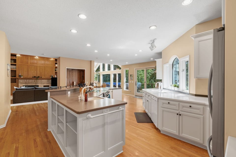 Huge kitchen