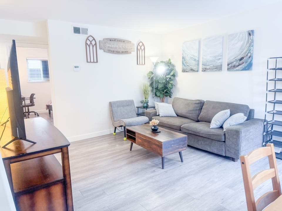 1BA2B9A6 E499 41B9 973E 69BEC0D0DA85