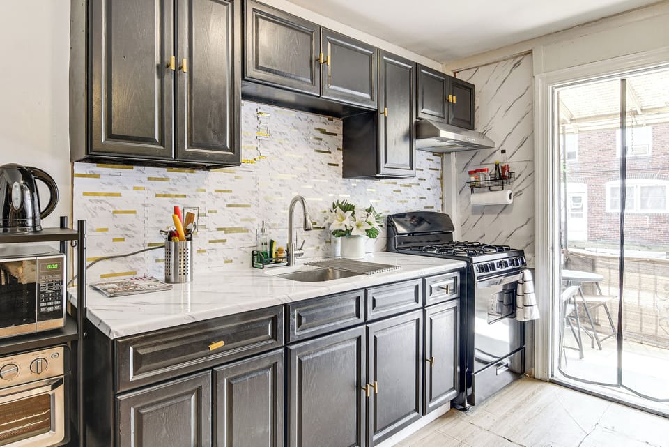 Kitchen | 2-Story Townhome | Self Check-In
