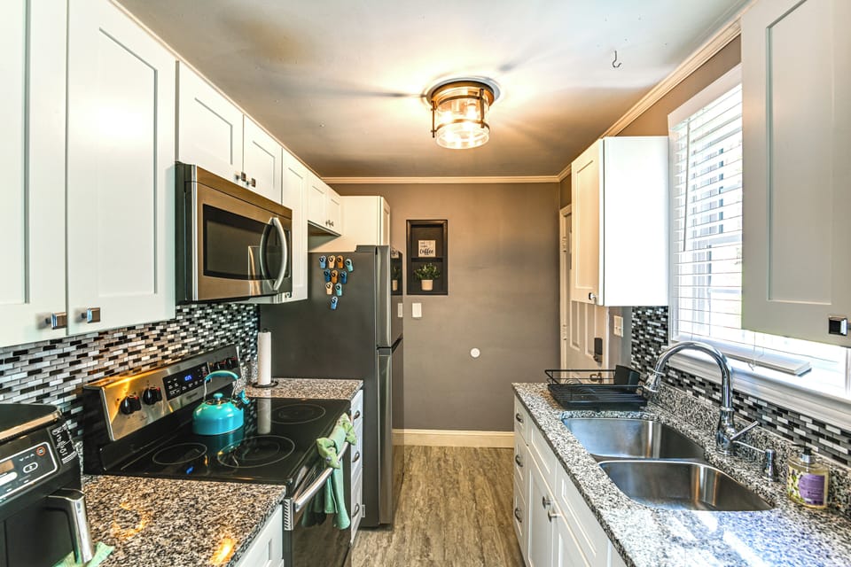 Kitchen | Cooking Basics | Air Fryer | Tea Kettle | Drip Coffee Maker