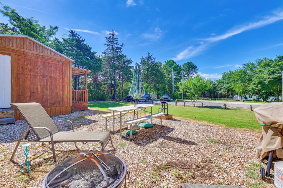 Studio Exterior | Picnic Table | Fire Pit | Gas & Charcoal Grills