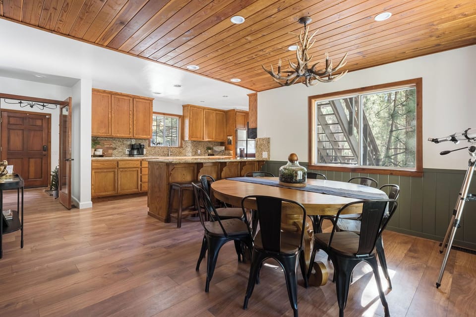 Dining Room / Kitchen