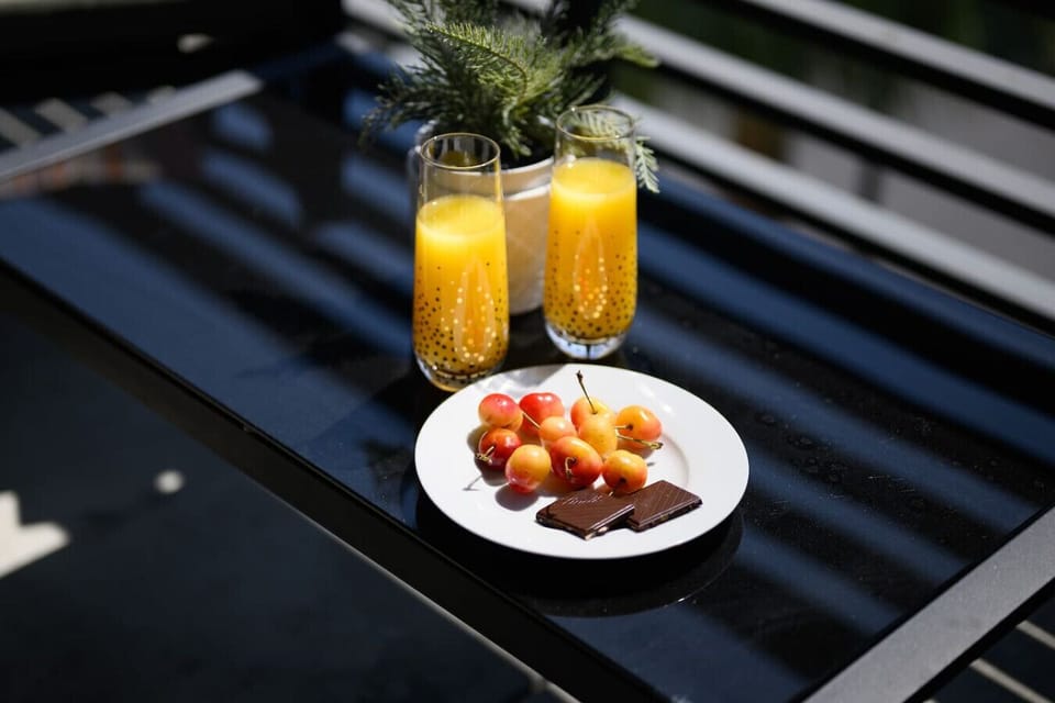 Morning sunshine and fresh juice on the terrace — the perfect start to the day 🍊☀️