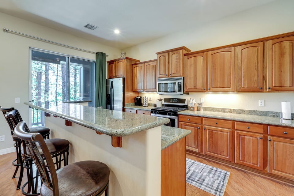 Kitchen | 1st Floor | Cooking Basics | Breakfast Bar