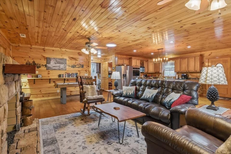  Enjoy stylish comfort with rustic charm and stunning wood accents!