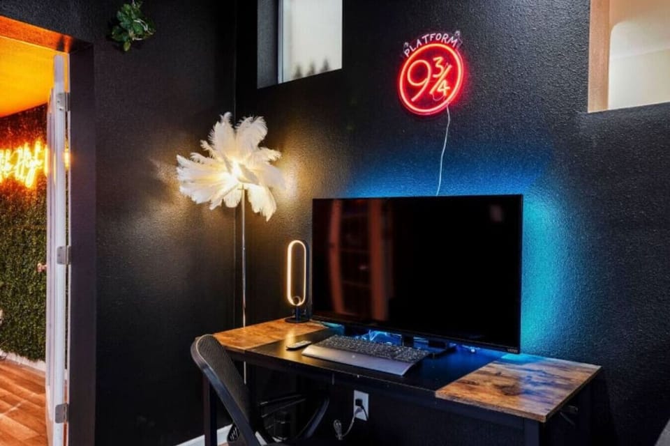 House 2: Work or play?