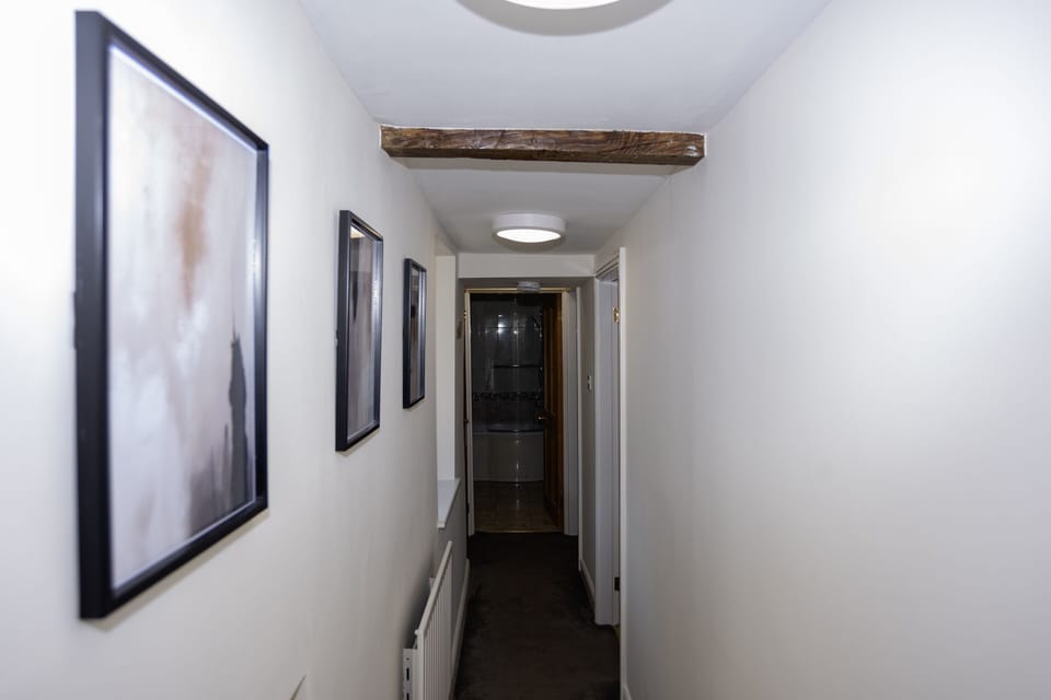 Our modern property is tastefully decorated with a bright, airy feel throughout, creating a warm and welcoming space for you and your family.

Clean lines, thoughtful touches and light-filled rooms combine to offer a comfortable, inviting setting where you can truly relax and feel at home from the moment you arrive.