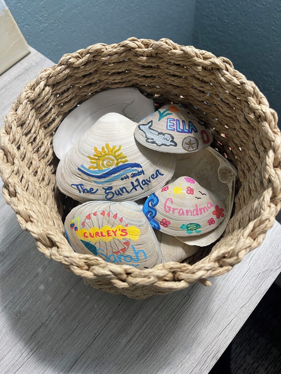 Decorate a shell for our "Guest Book" to commemorate your stay! 