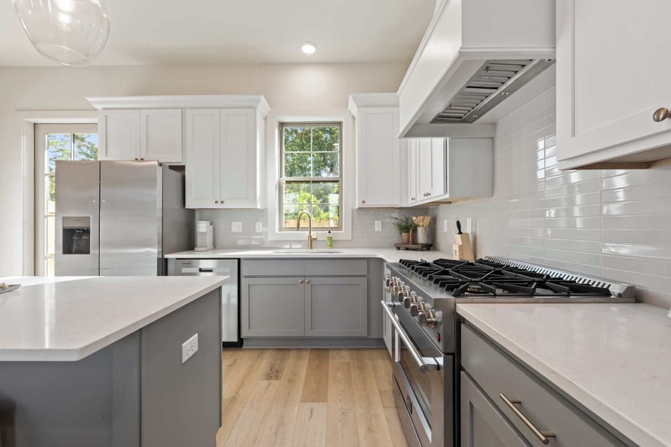 Chef's kitchen with quartz countertops