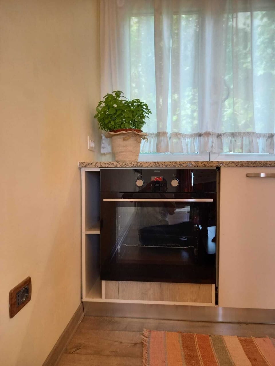 Oven