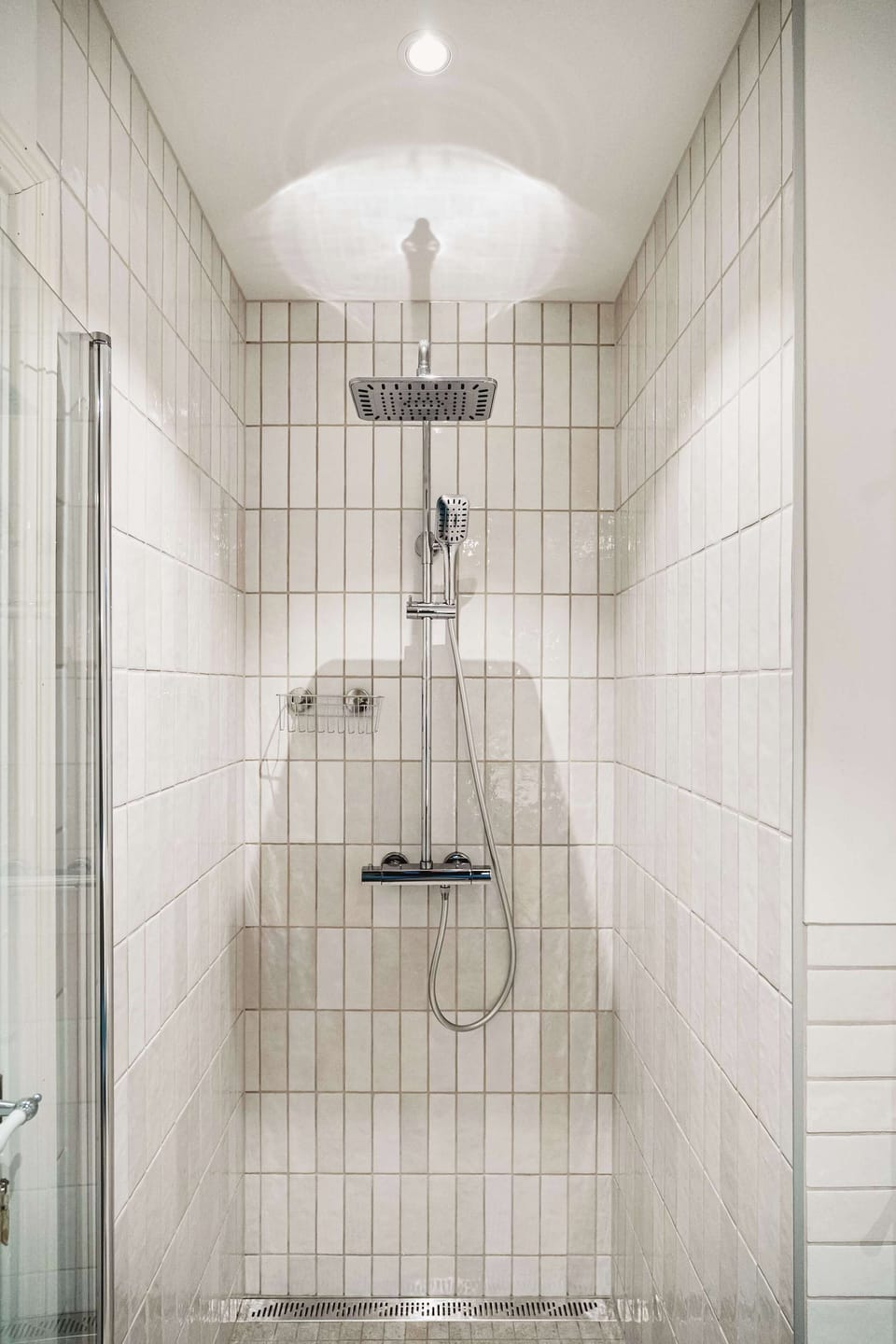 Need to unwind after a long day of exploring? This modern rain shower does the trick!

