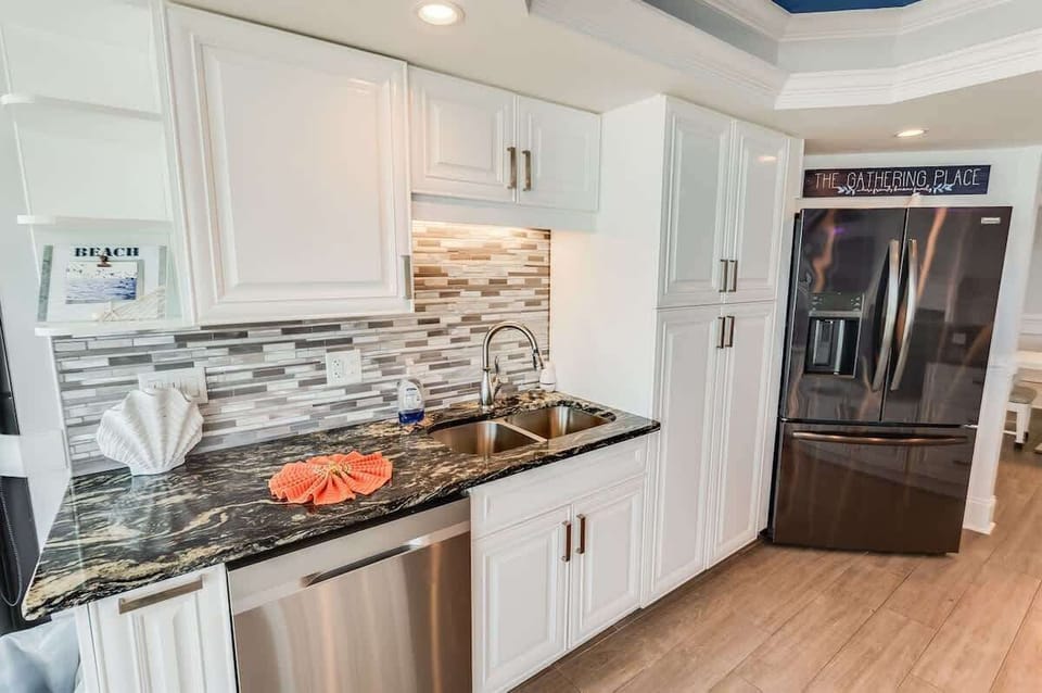 Large Kitchen Area