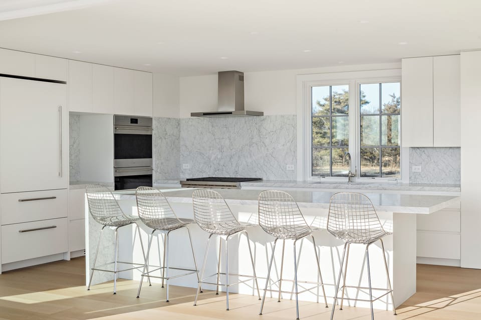 Kitchen counter seats 5