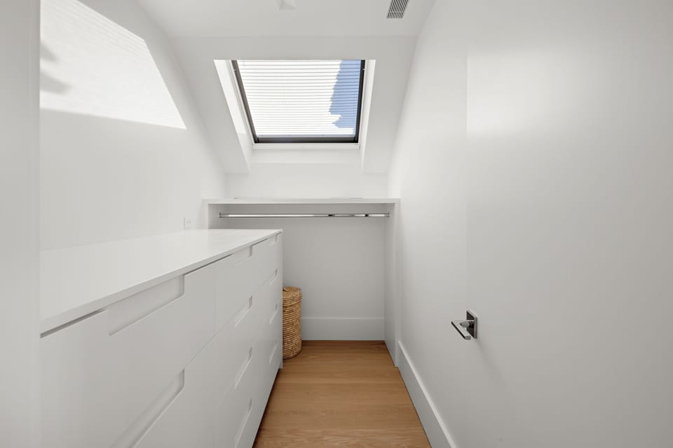 Guest bedroom closet