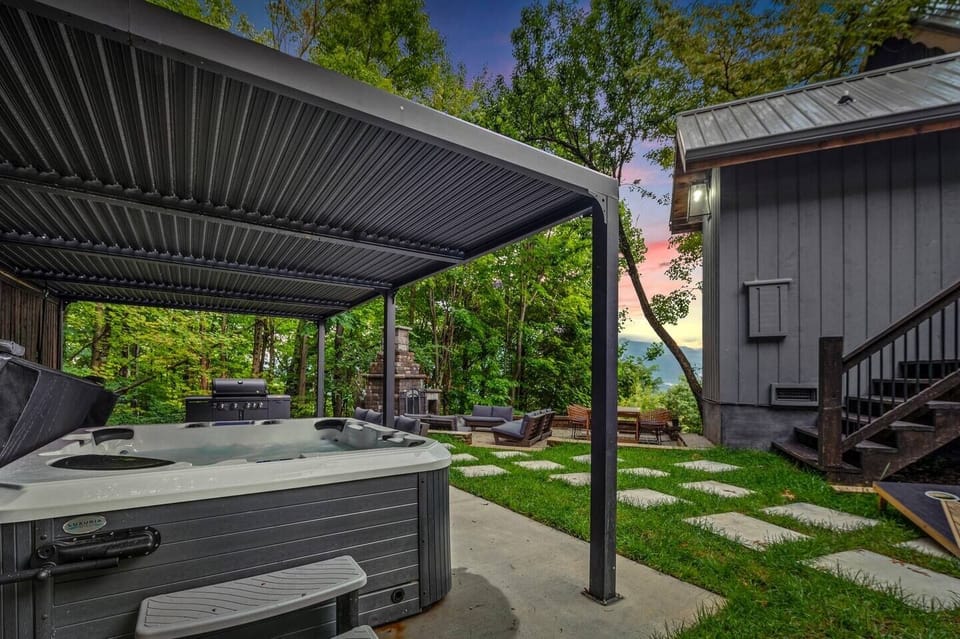 Wake up to this peaceful view—your private perch above the trees.