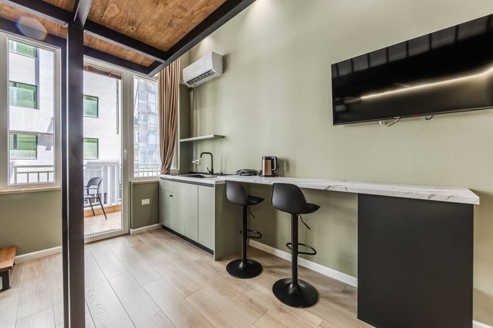 Fully-equipped kitchen