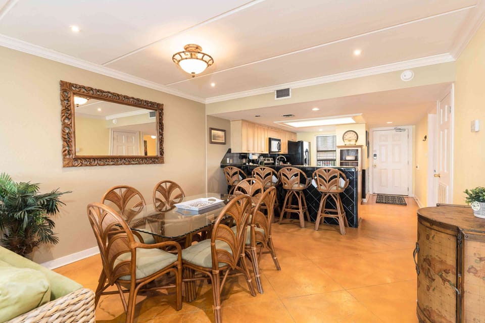 You won't believe how easy and enjoyable it is to socialize and cook at the same time with this game-changing open layout. 