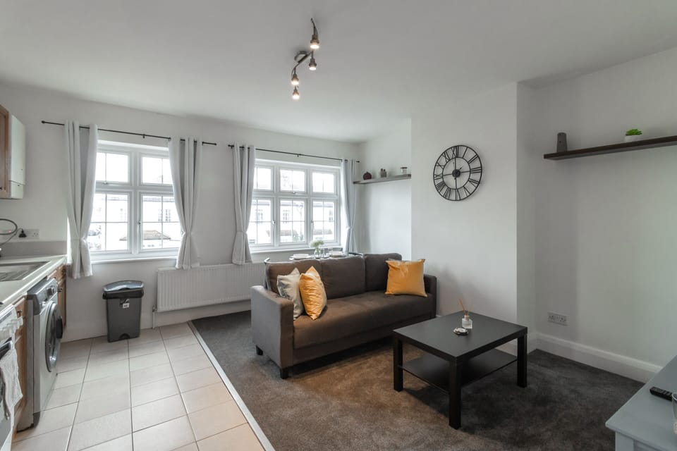 Living Room / Lounge