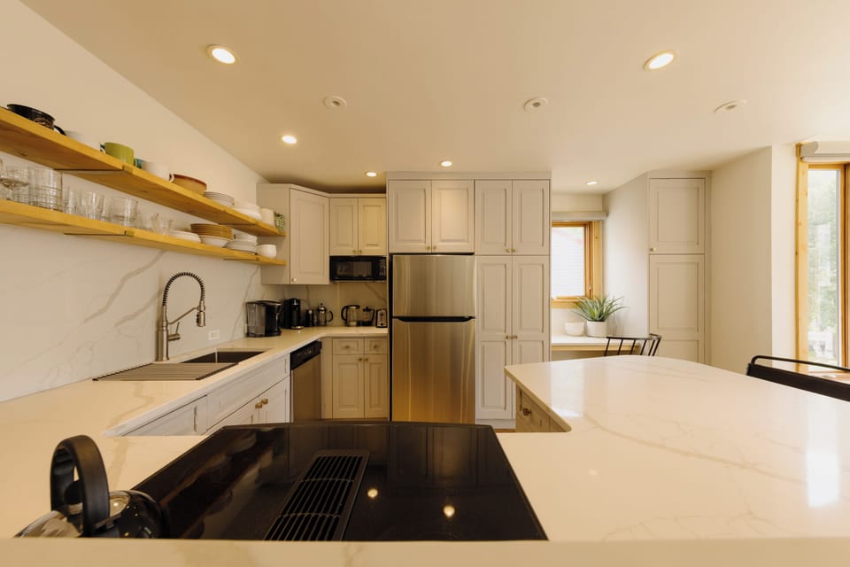 Kitchen - Summer