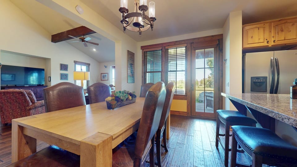 Dining Room, Dining Table, Furniture, Indoors, Table