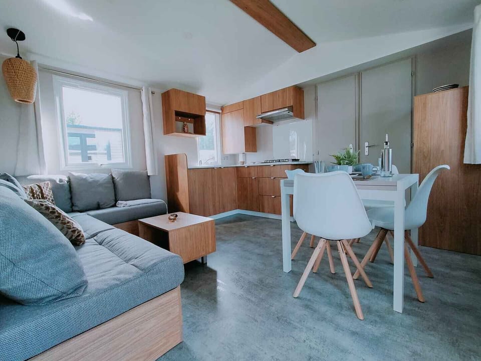 Living room of Holiday Park Klein Strand - Premium Chalet 4p