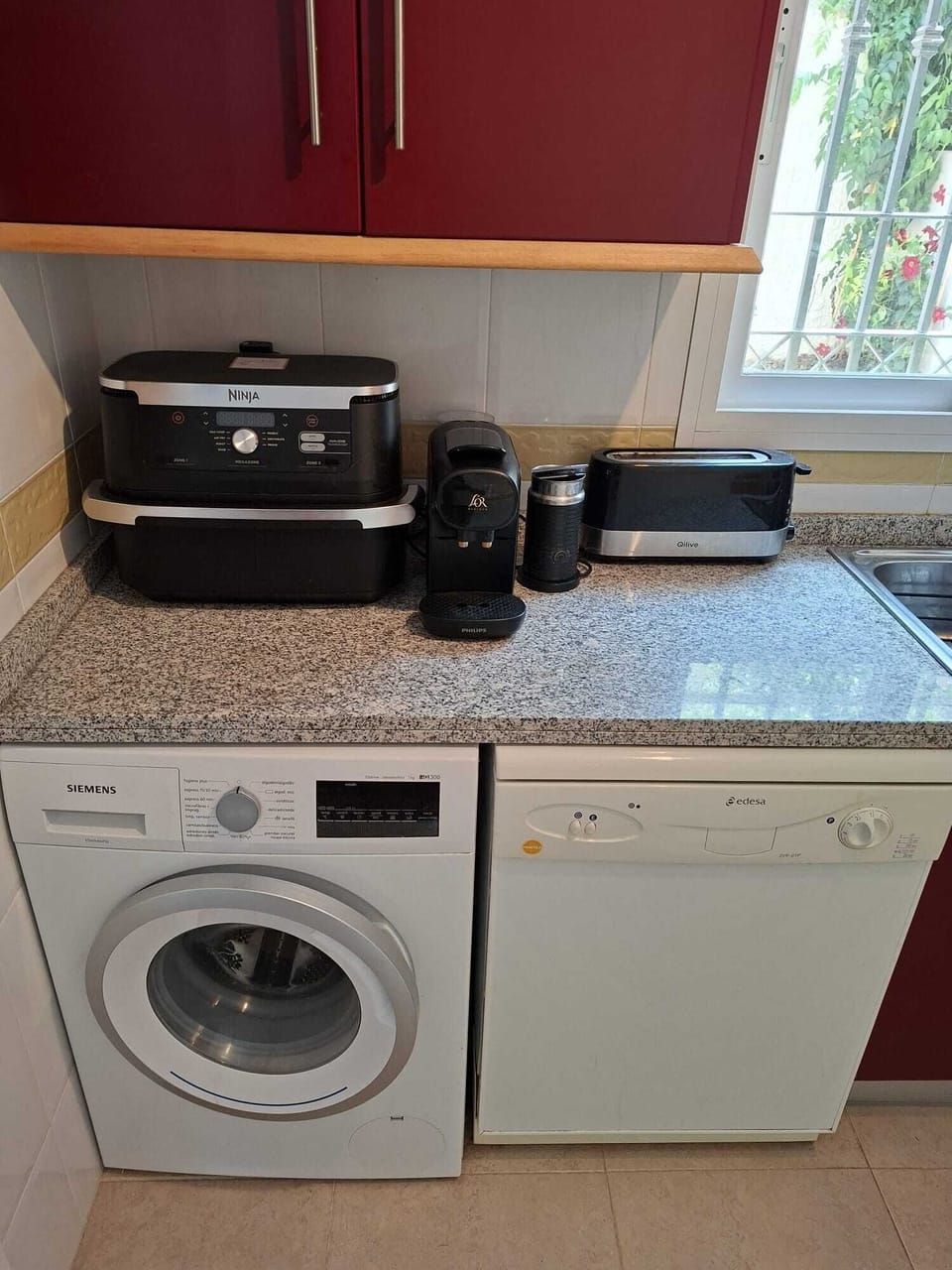 More amenities in kitchen