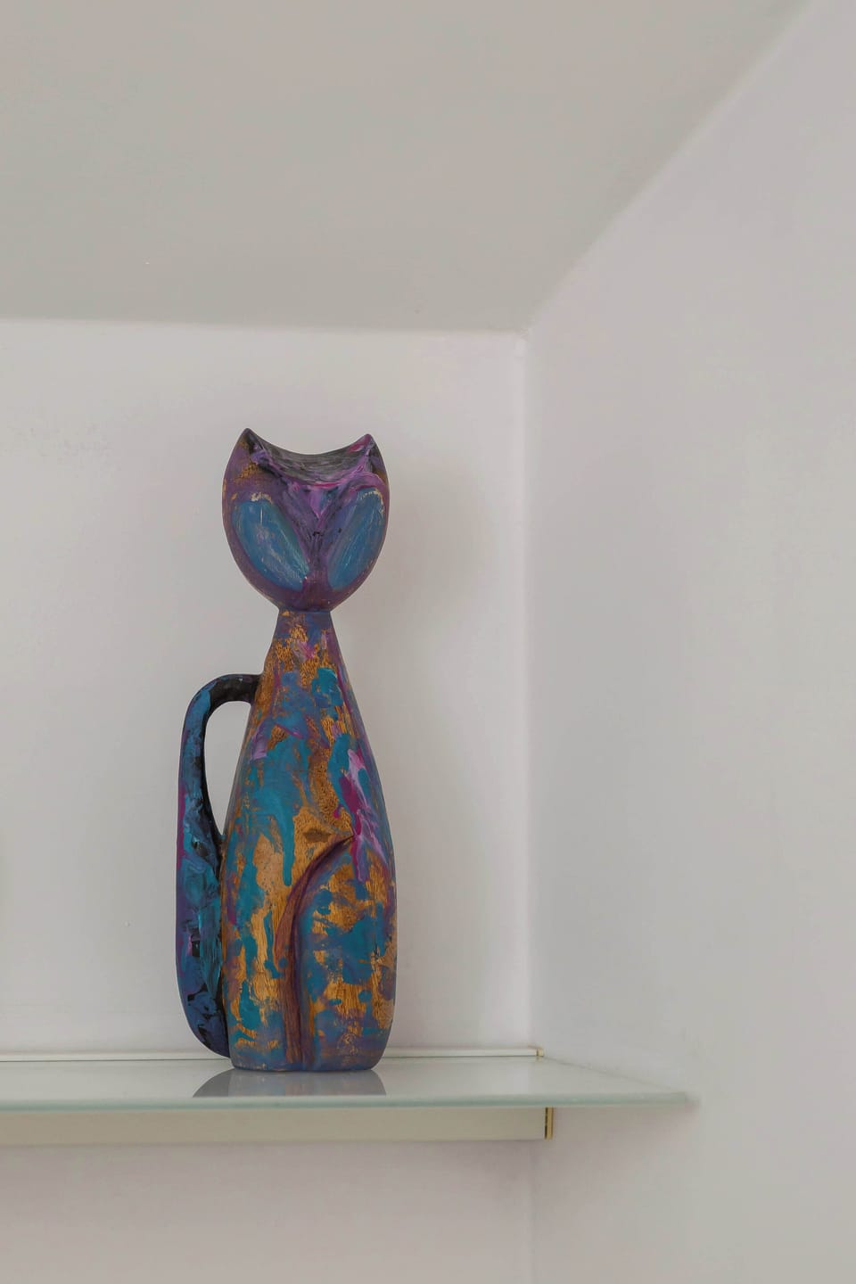 Carefully selected decorative details, which take care of the cosy atmosphere in the studio.