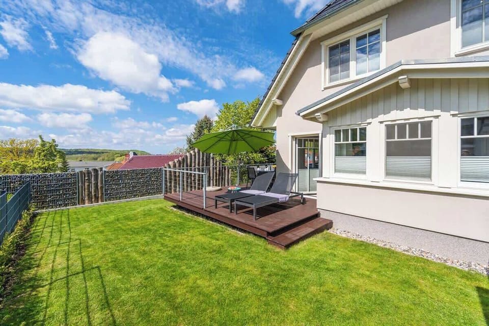 Garten mit Terrasse