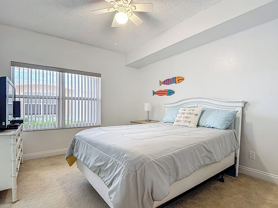 Guest bedroom
