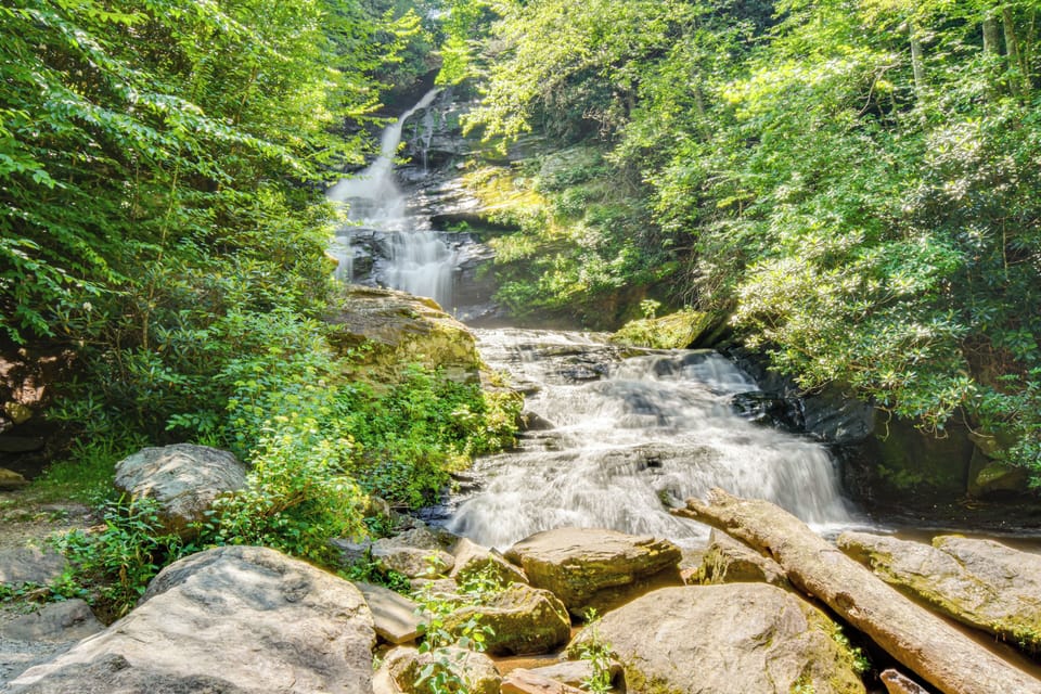 Mud Creek Waterfall & Trail | 2 Mi From Property