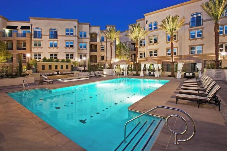 Irvine 2 Bedroom Pool