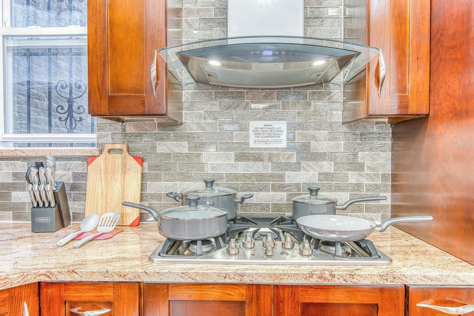 Pots, pans, and utensils