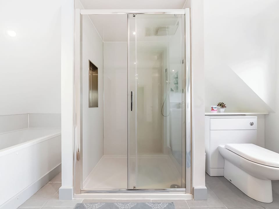 Bathroom | Go Ye Cottage, Achmore