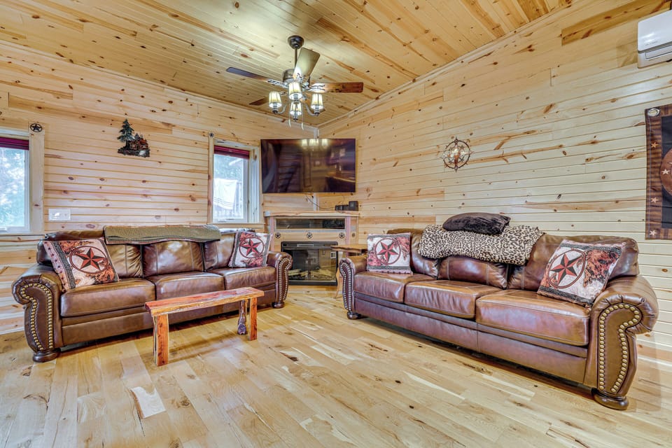 Pepin Vacation Rental | Studio | 1BA | 600 Sq Ft | 1 Step to Enter