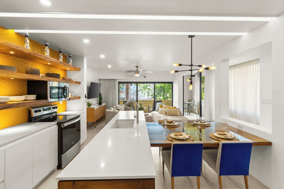 Sunny Cabo Escape- stunning modern interior