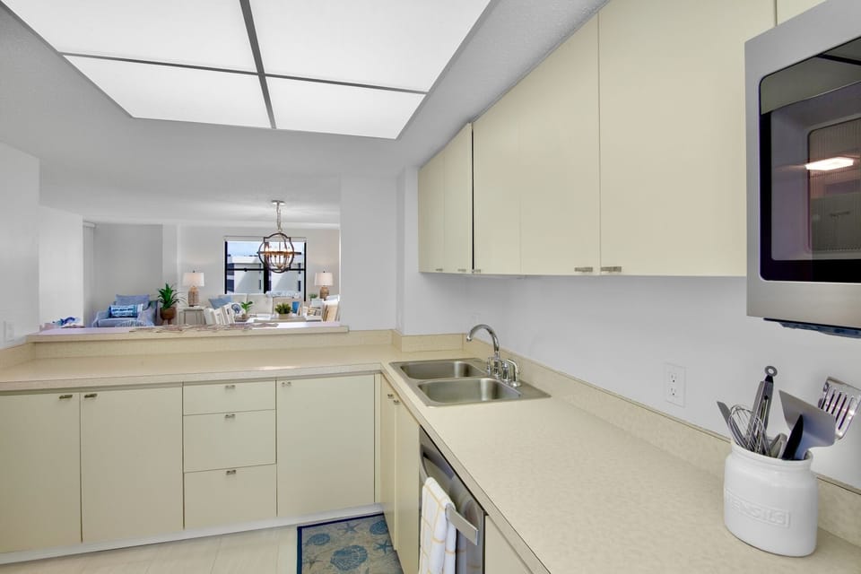 Gulf and Bay Club Unit B710
