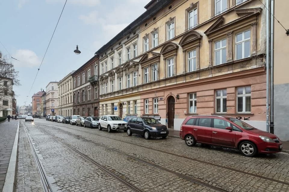 Stay in a well-connected area with excellent public transport links. 