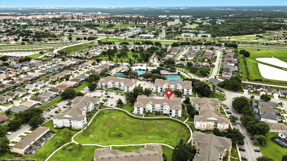 Breathtaking Windsor Palms Skyline View