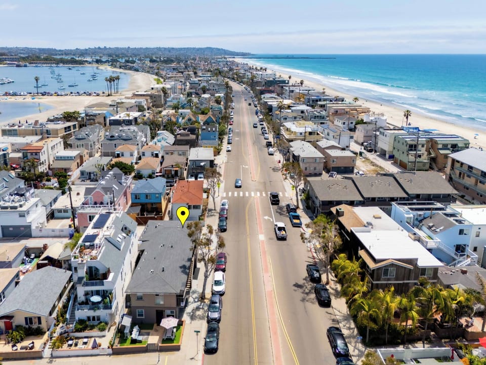 Incredible location! You'll never need a car. Beach is right there and theirs many restaurants and shops within walking distance.  